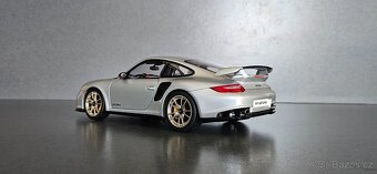 Autoart Porsche 911 (977) GT2 RS - 5