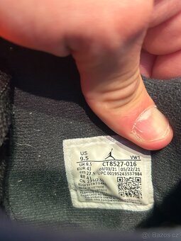 Nike Air Jordan 4 - 5