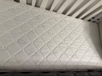 Designová postýlka MOON PINIO 140x70 - 5