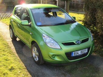 Hyundai i20 1.2 r.v.2010 po 1.maj.nový v ČR.naj.89 700km. - 5
