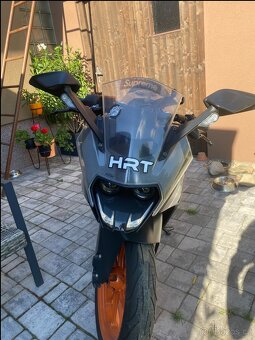KTM motorka RC 125 - 5