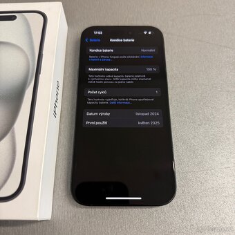 Pouze rozbalený iPhone 15 128GB černý, 2 roky záruka - 5