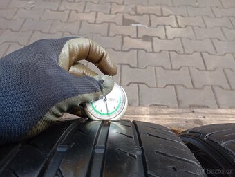 215/45/17 letní pneu falken - 5