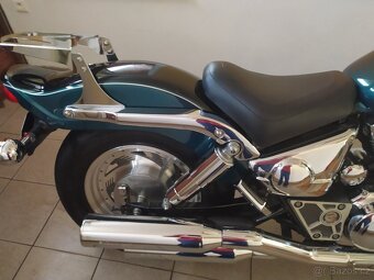 Suzuki Marauder VS 800 - 5