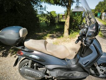 Piaggio Beverly 250 cruiser - 5