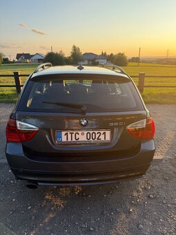 BMW e91 320i 125kw automat - 5