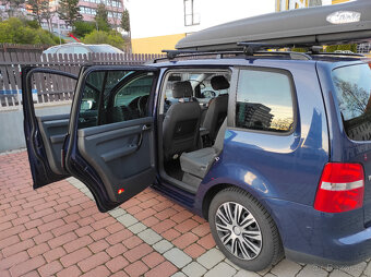 2003 VW TOURAN touran 1,6 fsi benzín - 5