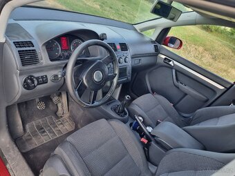 Volkswagen Touran 2.0TDi 103kW rv 2004 Webasto - 5