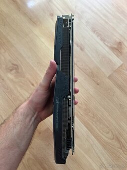 Asus ROG STRIX-GTX1060-O6G-GAMING - 5