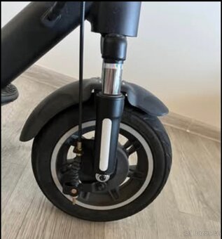 Elektrická koloběžka W-TEC Lambreto Max 10" - 5