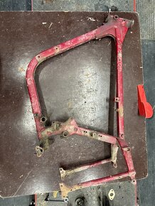 Predám RÁM, kostra motocyklu JAWA 250/353, krivý - 5