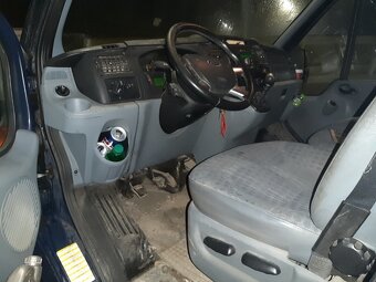 FORD TRANSIT JUMBO ŠEST MÍST, KLIMA, NAVI - 5