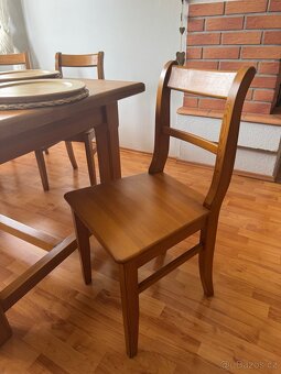Jídelní stůl - 5