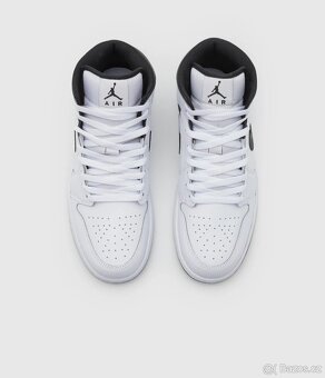 NIKE AIR JORDAN 1 MID - 5