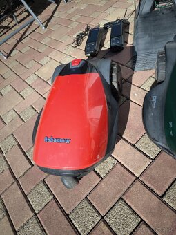 Robotické sekačky Robomow – 2 ks - 5