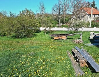 Krásný pozemek k bydlení Ouběnice - 5