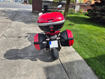 Moto Guzzi Breva 1100 - 5