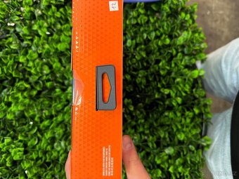 JBL sluchátka - 5