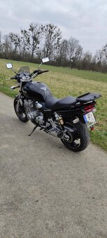 YAMAHA XJR 1300 - 5