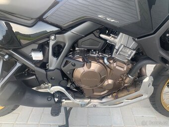 Honda Africa Twin CRF 1100 - 5