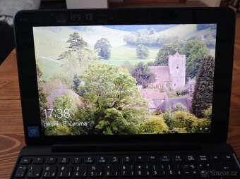 Acer One 10 (notebook/tablet 2v1) - 5