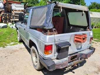Mitsubishi Pajero 2,5 Td 4x4 - 5