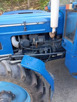 Traktor Zetor - 5