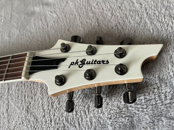 PK Guitars custom "V"- čko - 5