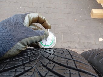 215/60/17 celoroční pneu goodyear - 5