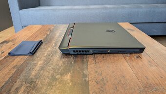 MSI Raider GE78 HX 14VHG-822CZ - 5