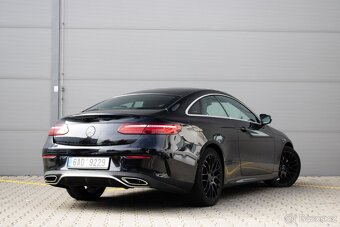 Mercedes-Benz E 300 Coupé - 5