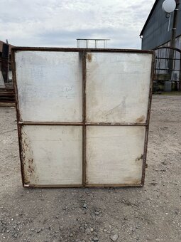 Tovární okno 46 - 5