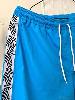Delší plavky kratasy Umbro Sportisimo Vel. M - 5