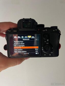 SONY A7RIII 42,4mpx , objektivy v záruce - 5