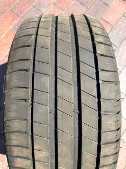 Letni pneu 225/40/R18 - 5