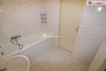 Pronájem bytu 1+kk, 36m² s balkonem, ul. Zlonická, Praha 9- - 5