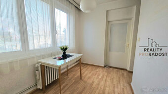Prodej bytu 2+1, 66 m2 s lodžií a klimatizací - ul. G. Preis - 5