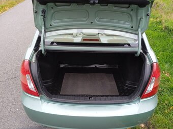Hyundai accent 1.4i - 5