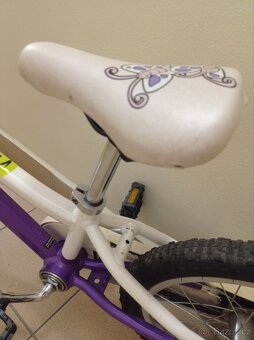 Kolo Specialized Hotrock 16 (i přídavná kolečka) - 5