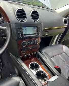 Mercedes-Benz GL 550 - 5