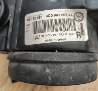 Pravé světlo VW Passat B6 - 5