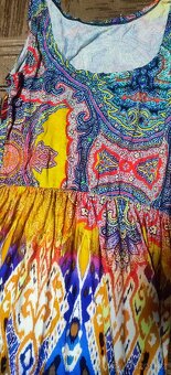 Dámské barevné šaty - 5