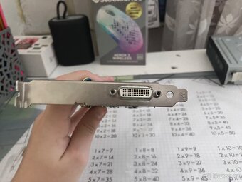 Nvidia NVS 315 FE - 5