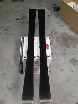 Prodám dětské lyže Atomic 140 cm - 5