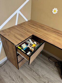 Rohový levý psací stůl - 5