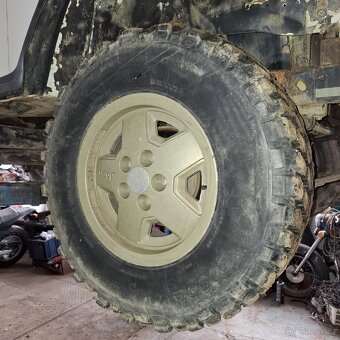 Jeep Wrangler - 5