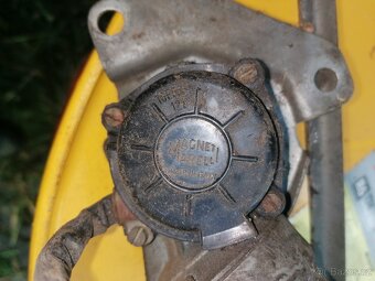 Vodní pumpa, motorek stěračů Fiat 600 - 5