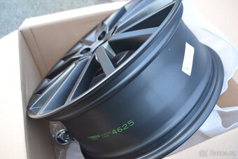4ks NOVÉ orig.alu disky R18 Škoda Octavia III 2013-2020 - 5