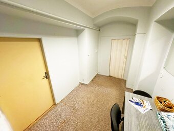 Pronájem obchodní místnosti 13,52 m² | Dykova, Mariánské Láz - 5