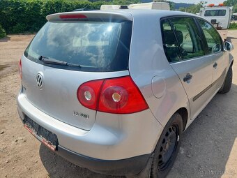 Volkswagen Golf V - 5